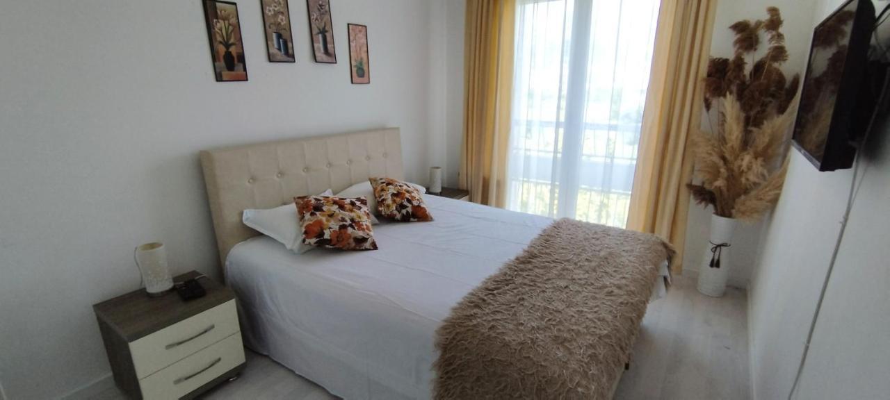 Royal Apartment Бар Екстериор снимка