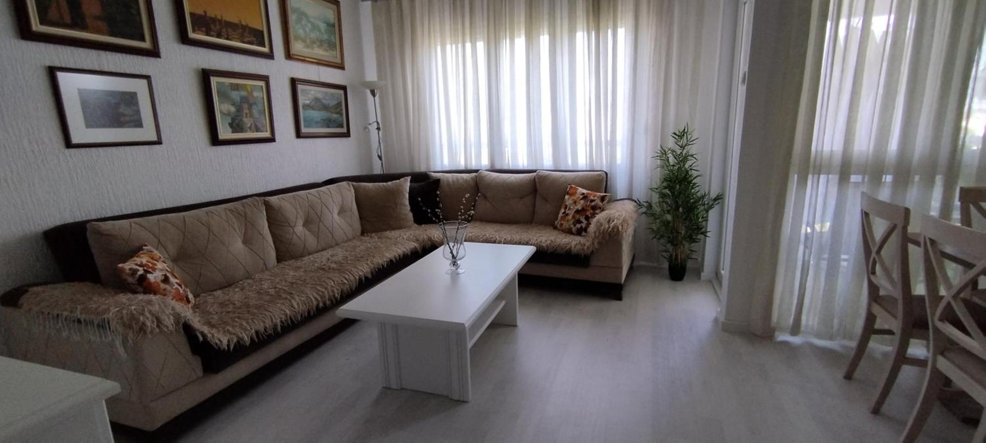 Royal Apartment Бар Екстериор снимка